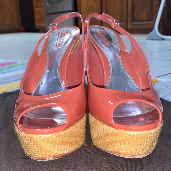 GUCCI Coral Vitello Vernice Soft Starfish Patent Leather Platform Wedges 258355 - Picture 6 of 16